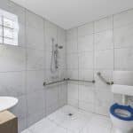 cathedral-inn-motel-bendigo-deluxe-quality-room-with-kitchen-bathroom