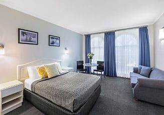 cathedral-inn-motel-bendigo-deluxe-quality-room-landscape